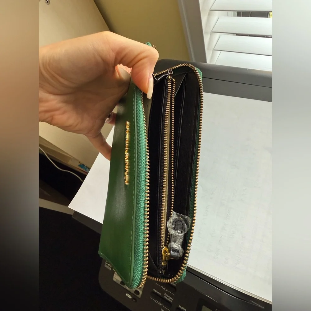 Gorgeous Cynthia Rowley Green Wallet - New Without Tags!